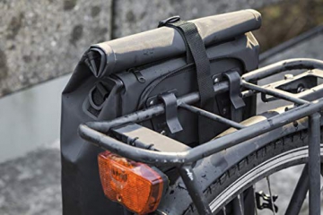 Rohtar Allround Series - Fahrradtasche - Fahrradrucksack - Gepäckträgertasche - Die ideale Reisetasche für Radfahrer - Verdeckte Gurte und Haken und voll wasserdichtes PVC-Gewebe - 18L Schwarz - 7